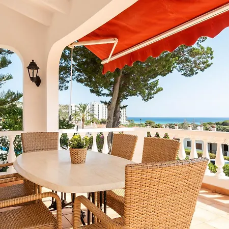 Nineta Villa *
